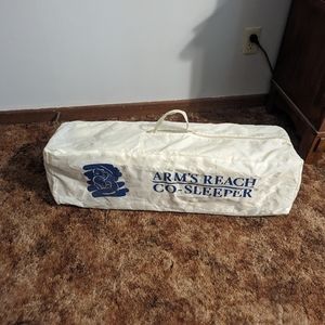 Arms reach cosleeper